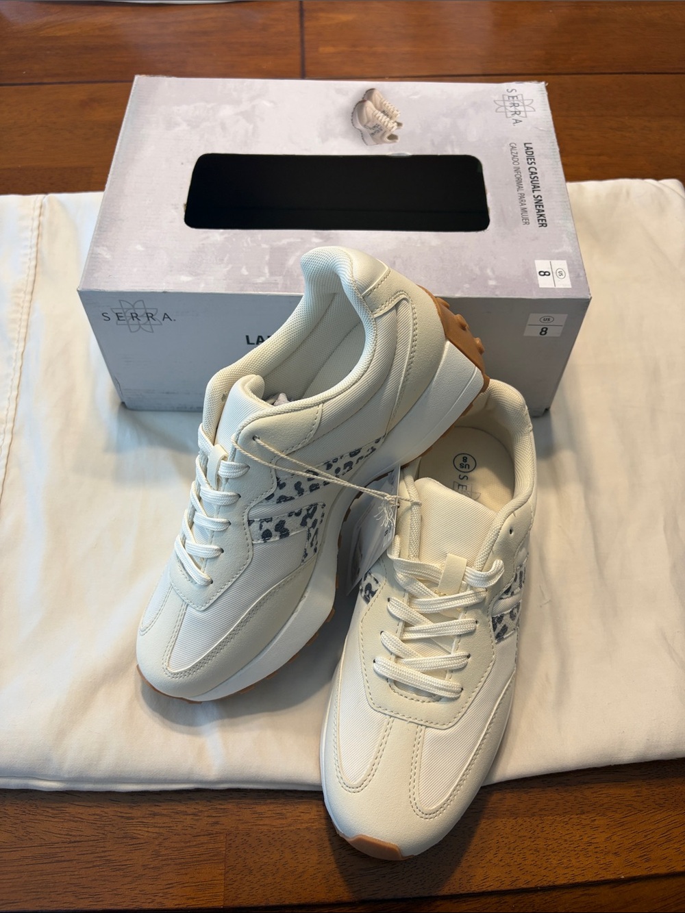 NWT Serra Cream White Sneakers with Gray Leopard Accents and Gum Outsole